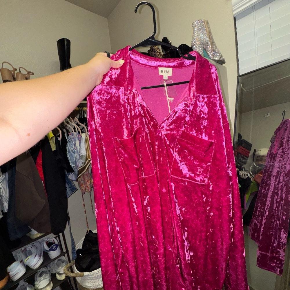 BiBi Velvet Blouse in Rich Pink